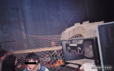 Insert Sound 13-03-04 Underave 07.jpg
